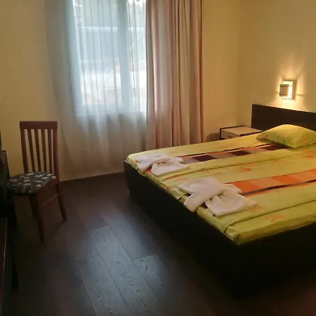 Hotel Russalka 2*