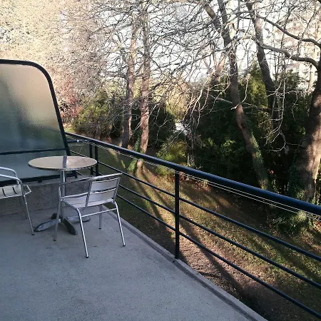 Hotel Russalka 2*