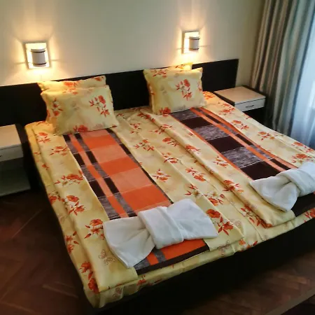 Hotel Russalka 2*